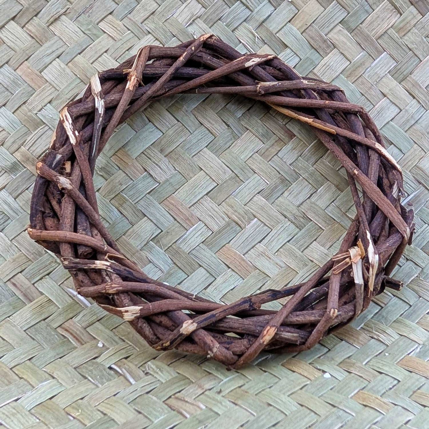 Grape Vine Ring - UNPEELED | NEW - BinkyBunny.com House Rabbit Store