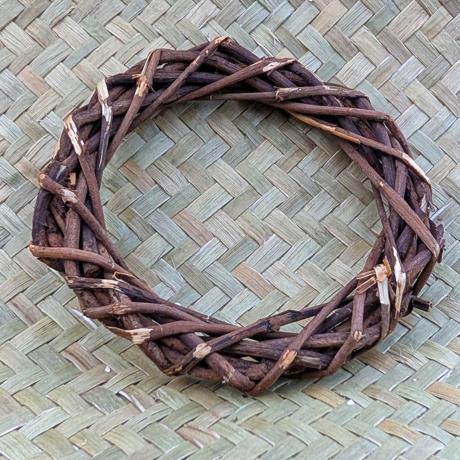 Grape Vine Ring - UNPEELED | NEW - BinkyBunny.com House Rabbit Store