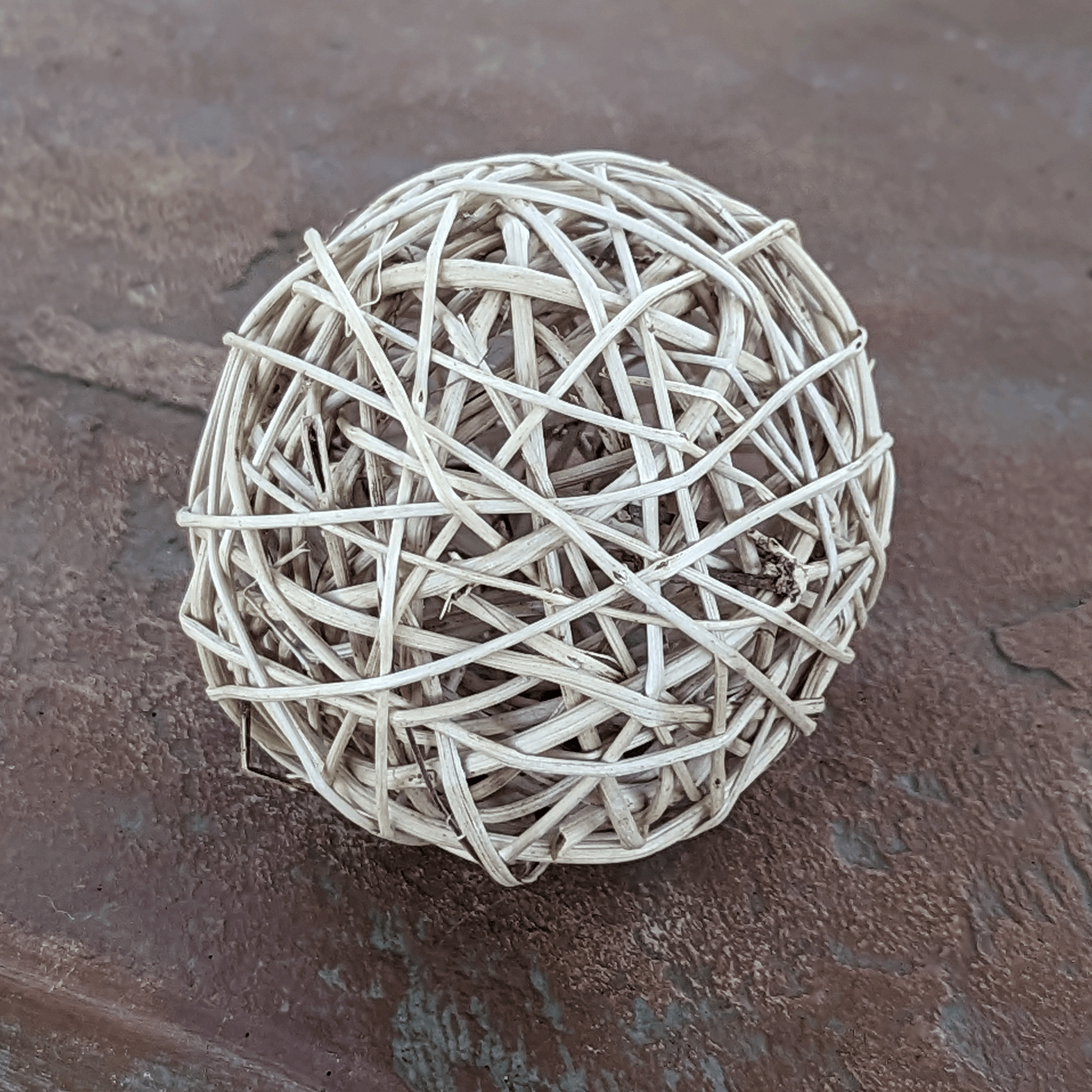 Grape Vine Ball Peeled [4"] | NEW - BinkyBunny.com House Rabbit Store